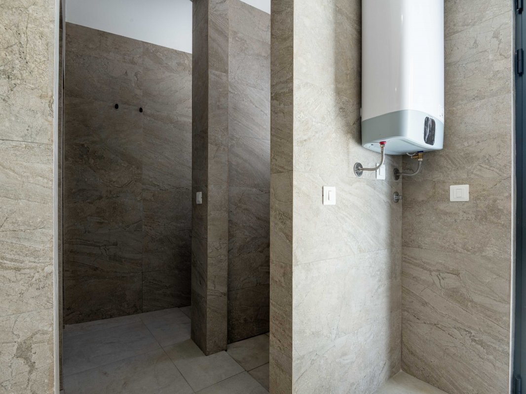 1 or 2 bedroom apartments in a building with sauna and swimming pool in Becici
