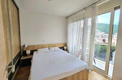 Apartment for Rent with 1 Bedroom in Budva Centre — 200 m to the Sea