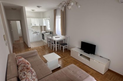2-Bedroom Apartment in Rea, Budva