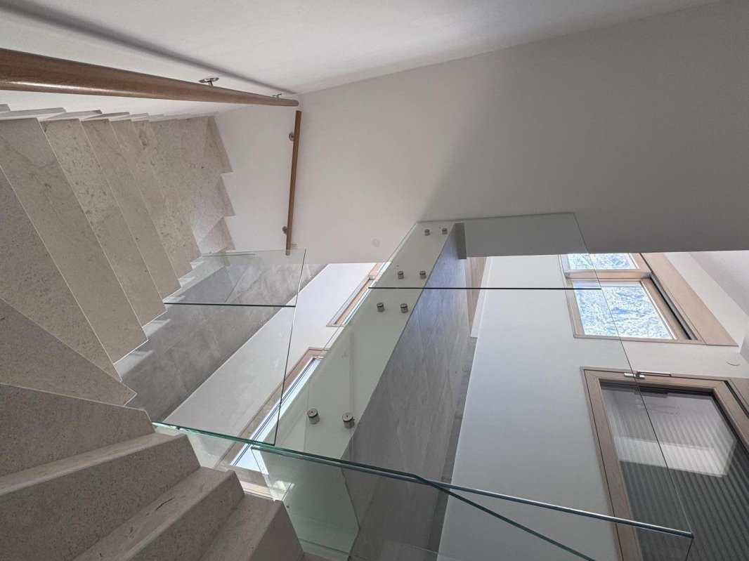 Duplex sa terasom u Pentagon, Kotor — prodaja
