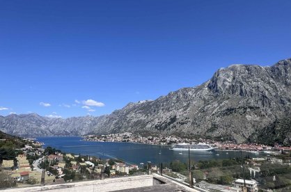 Duplex with Terrace in Pentagon, Kotor — For Sale