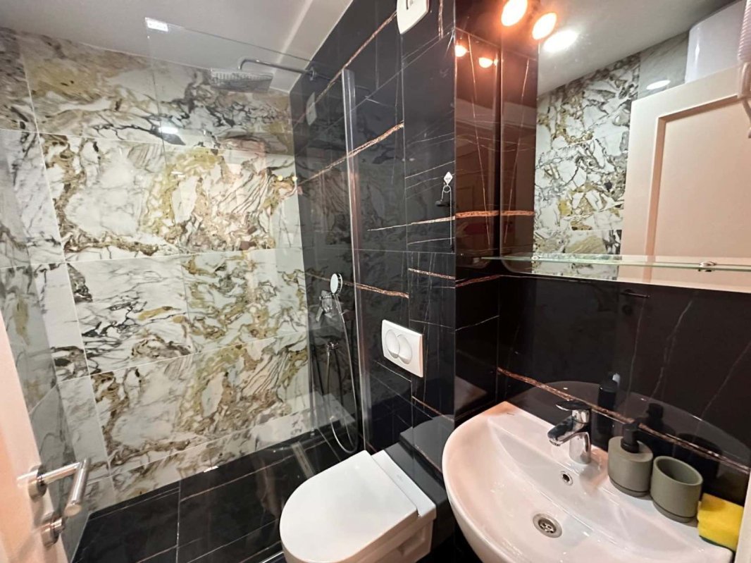 Cosy 1-Bedroom Apartment in Budva Centre, Quiet Courtyard