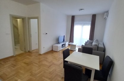 Сдаётся квартира с 1 спальней в Будве — 5 этаж, у автовокзала