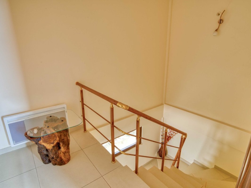 House for Sale with 3 Bedrooms and Sea View — Tivat