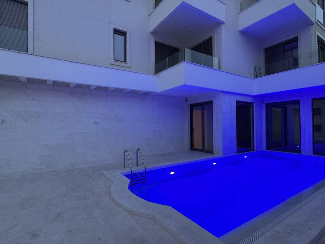 Квартира с 2 спальнями в Montesa Hill, Бечичи — продажа